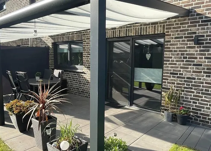 Apartament 85qm Neubau-wohnung Fuer 5-6 Personen, 2 Badezimmer & 3 Schlafzimmer *