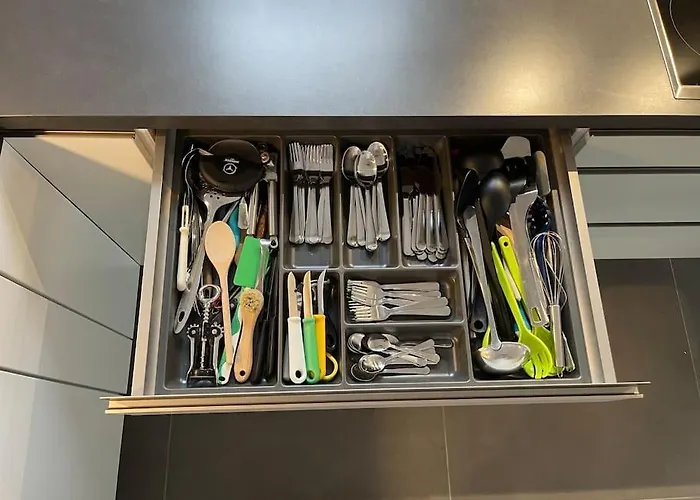 85qm Neubau-wohnung Fuer 5-6 Personen, 2 Badezimmer & 3 Schlafzimmer Apartament *